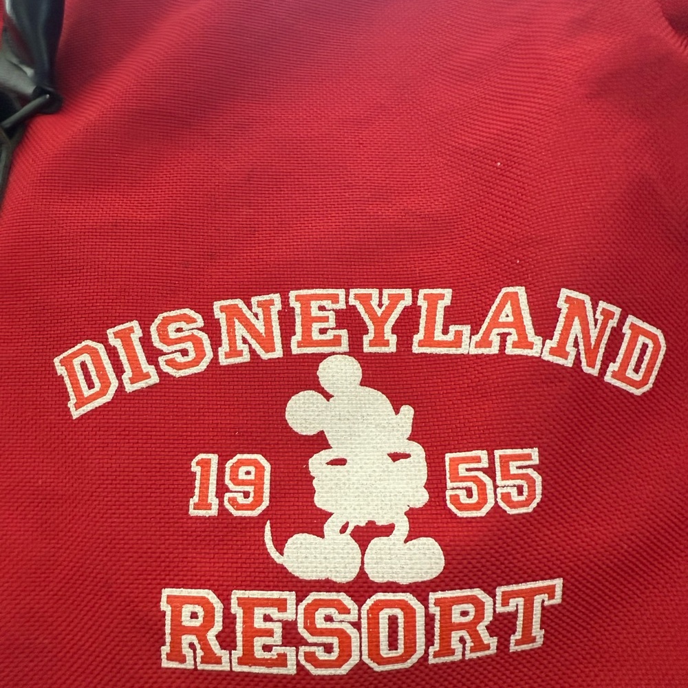 Authentic Disney resort vintage 1955 Mickey Mouse duffel bag in red. - Picture 2 of 7